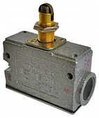 МП 1305 У2 исп.01, IP54,толкатель с продольным расположением ролика, фронтальный, гайки  (ЭТ)